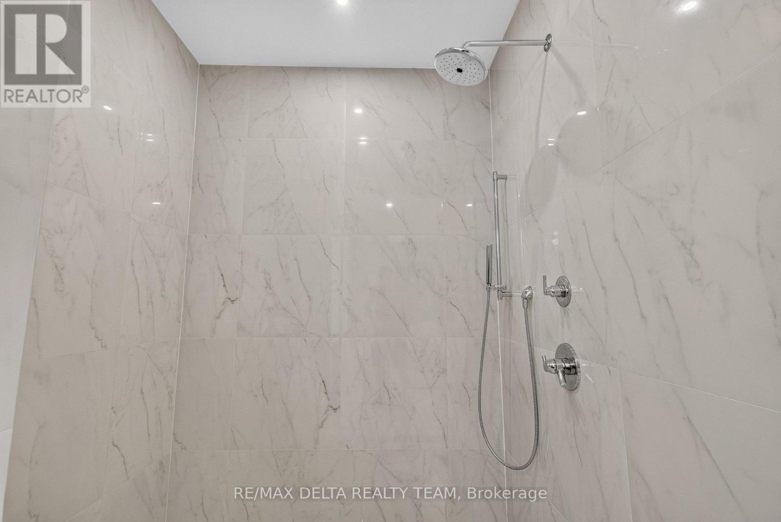 45 ST CLAIRE AVENUE - Image 21