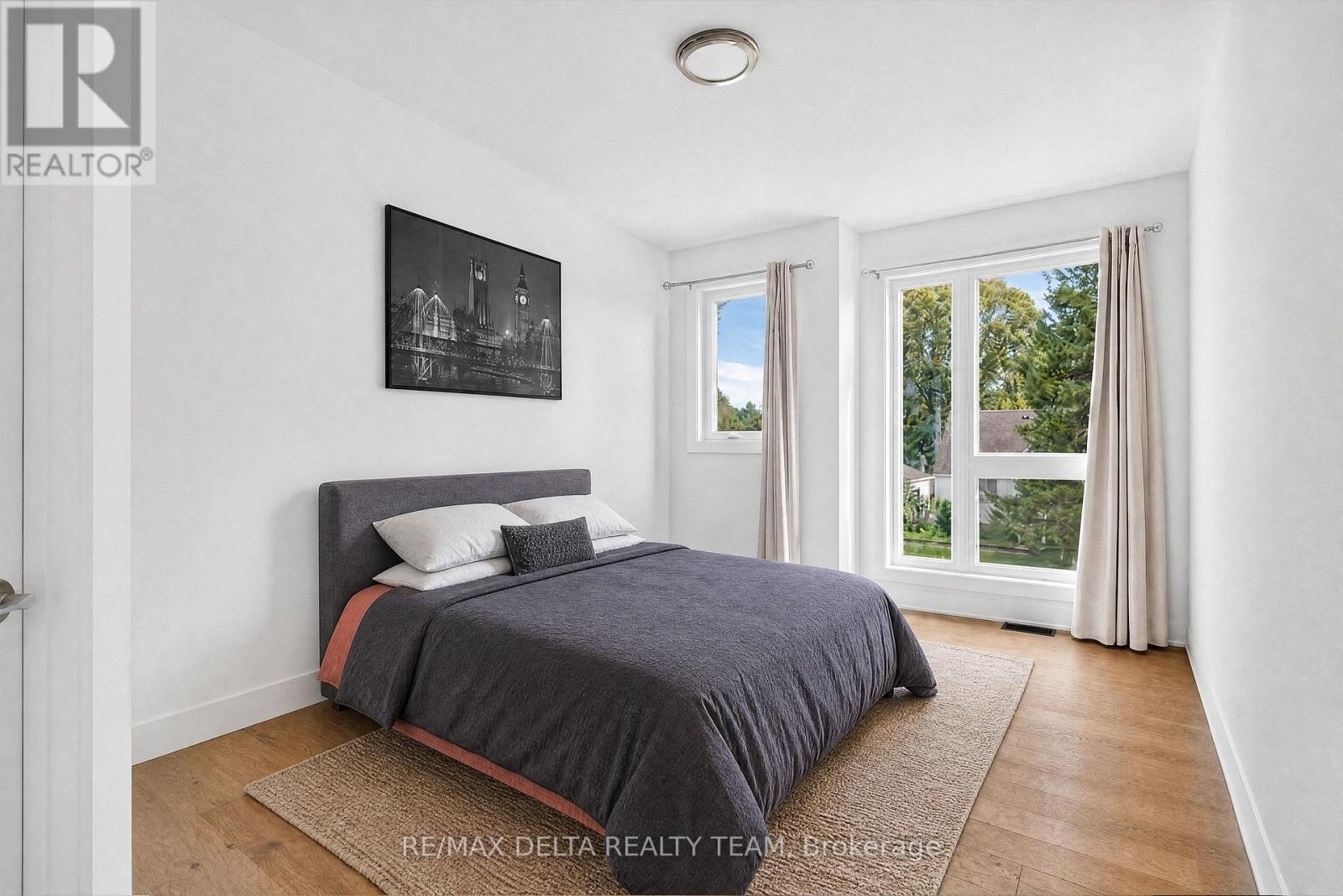 45 ST CLAIRE AVENUE - Image 30