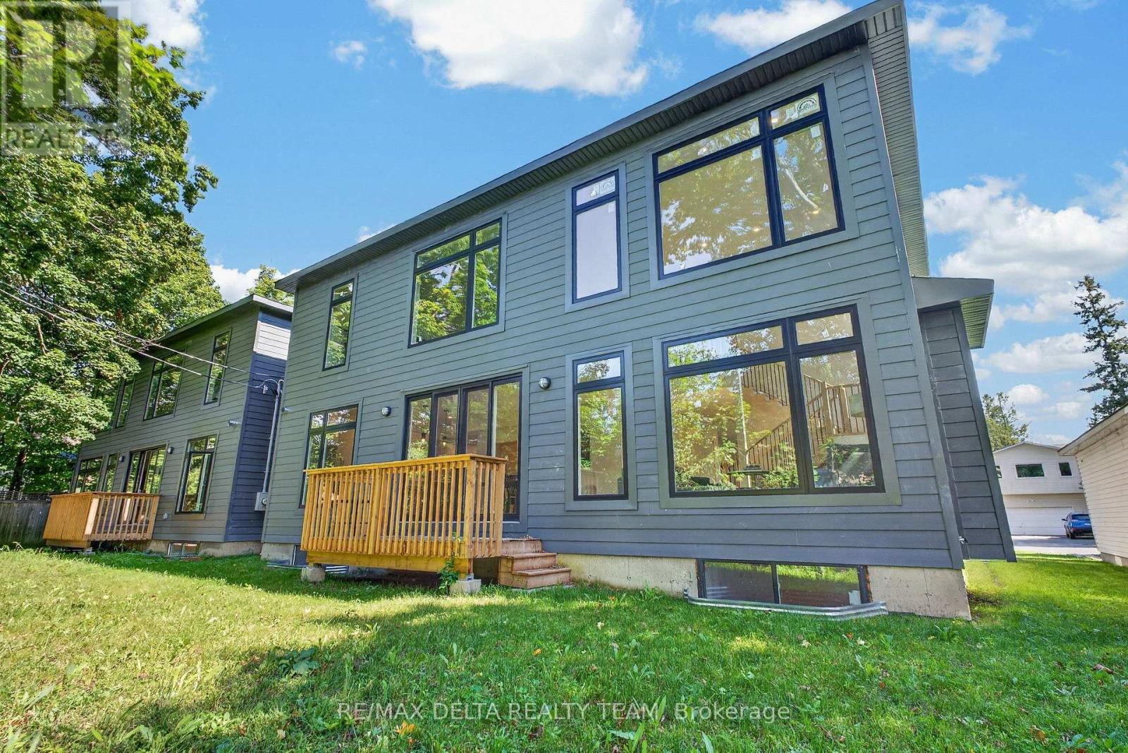 45 ST CLAIRE AVENUE - 34