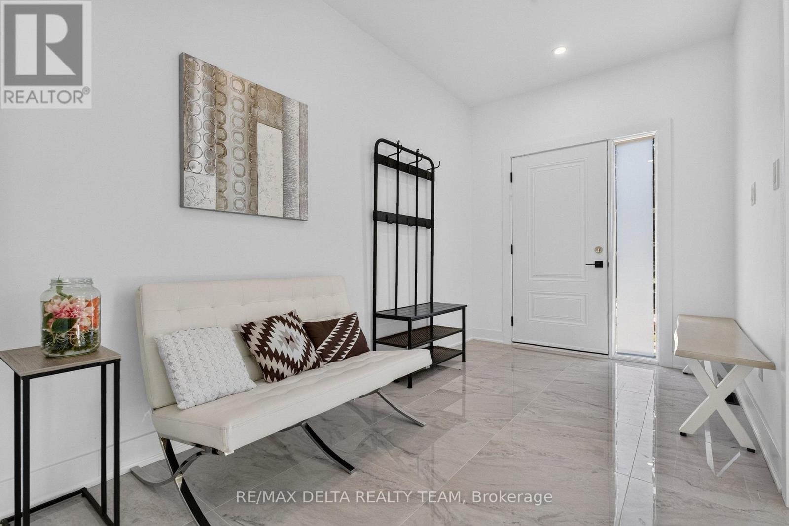 45 ST CLAIRE AVENUE - 5