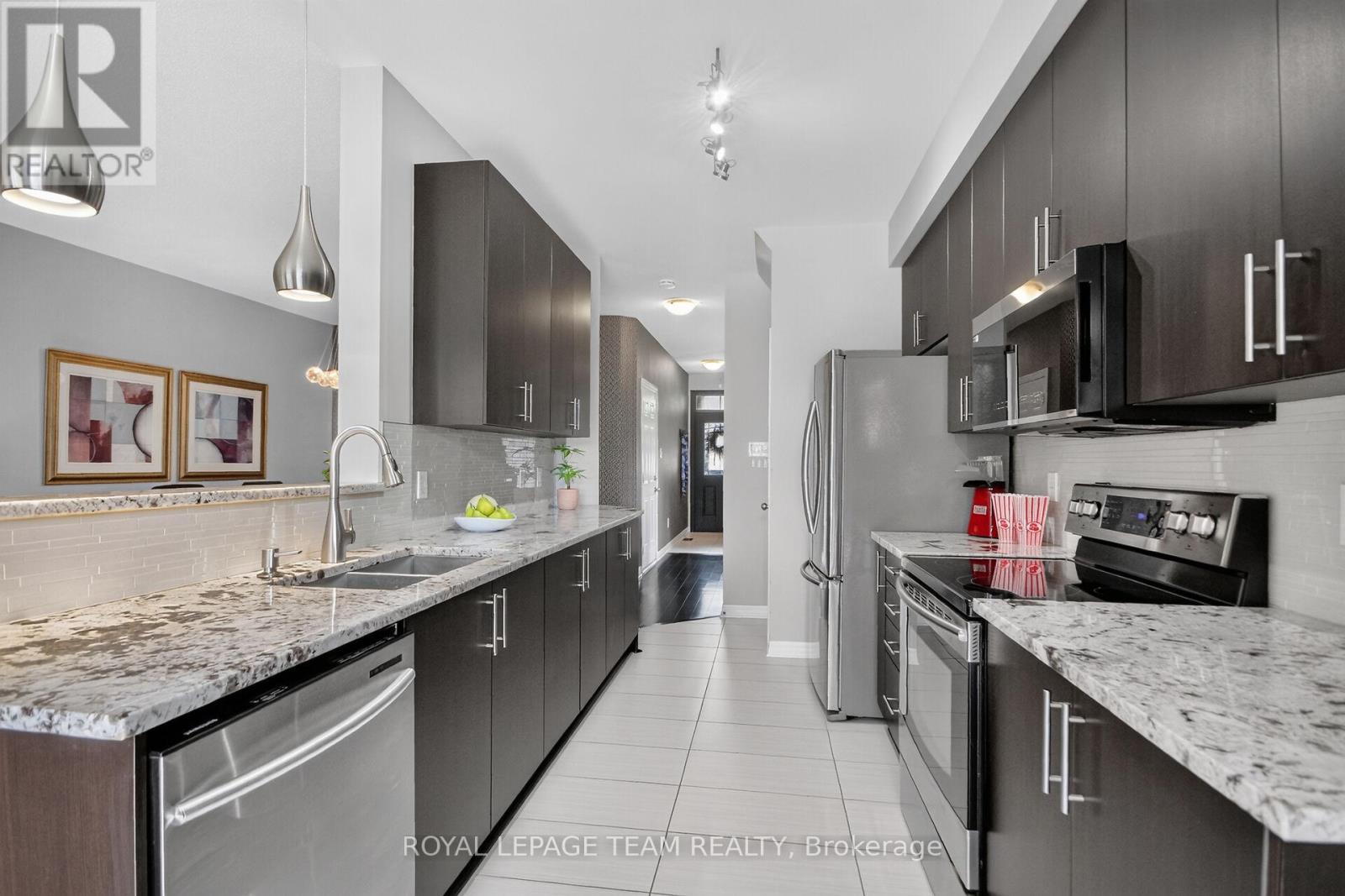 111 HAWKESWOOD DRIVE - Image 13