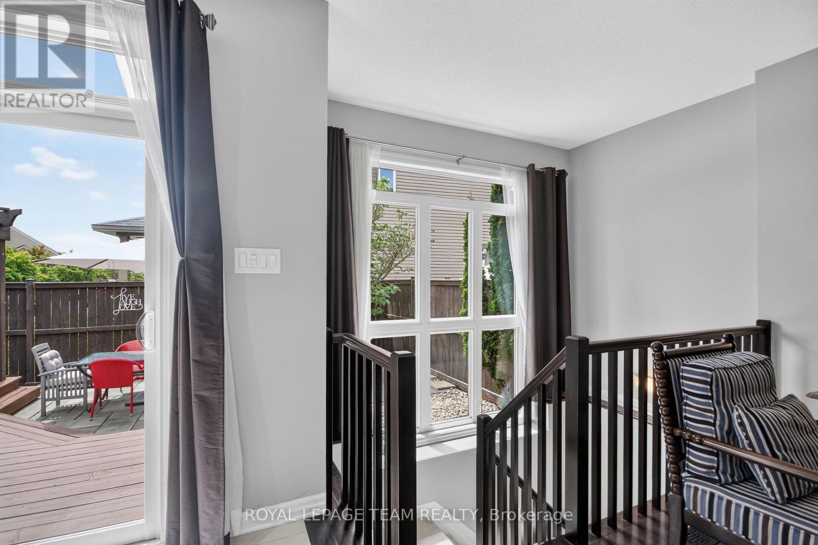 111 HAWKESWOOD DRIVE - Image 30