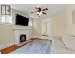Bathroom - 134 1/2 York Street, St  Catharines, ON L2R6E7 Photo 7