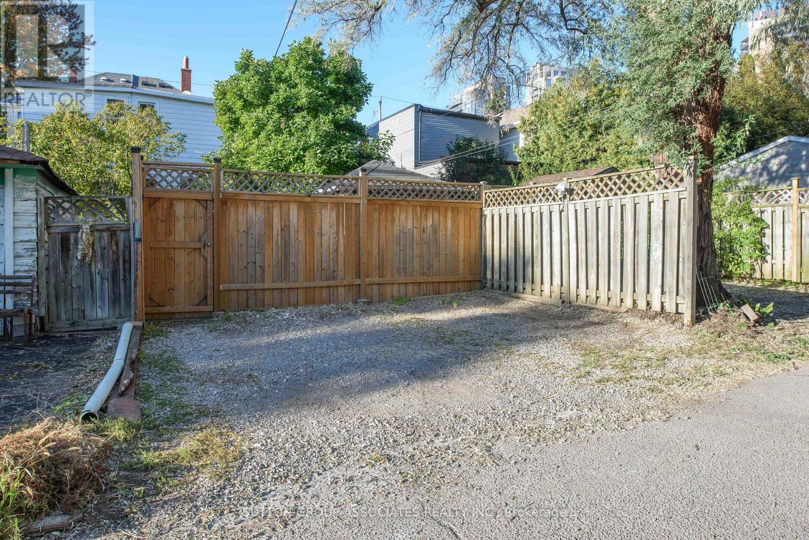 47 HOCKEN AVENUE - Image 26