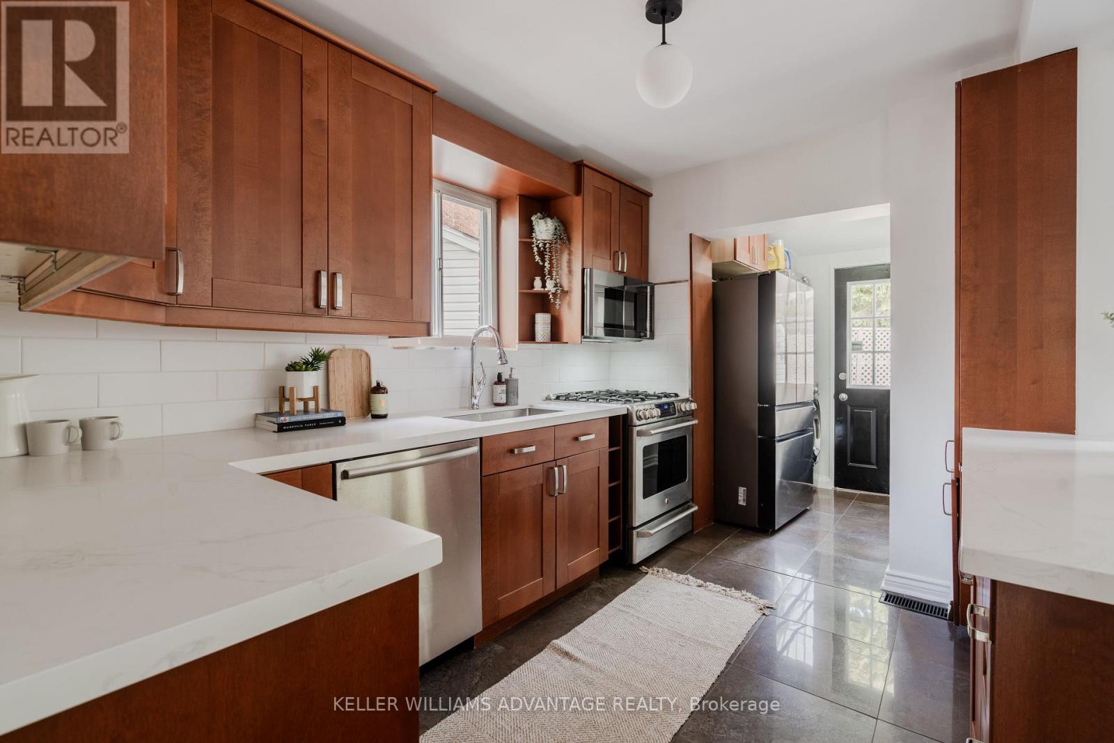 5 HEMLOCK AVENUE - 11