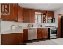 Bathroom - 5 Hemlock Avenue, Toronto, ON M4L3E9 Photo 10