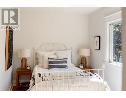 5 Hemlock Avenue, Toronto, ON M4L3E9 Photo 17