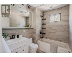 5 Hemlock Avenue, Toronto, ON M4L3E9 Photo 23