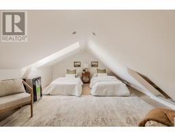 5 Hemlock Avenue, Toronto, ON M4L3E9 Photo 24