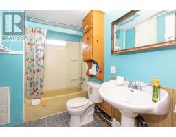 21 Harrison Avenue, Springhill, NS B0M1X0 Photo 16