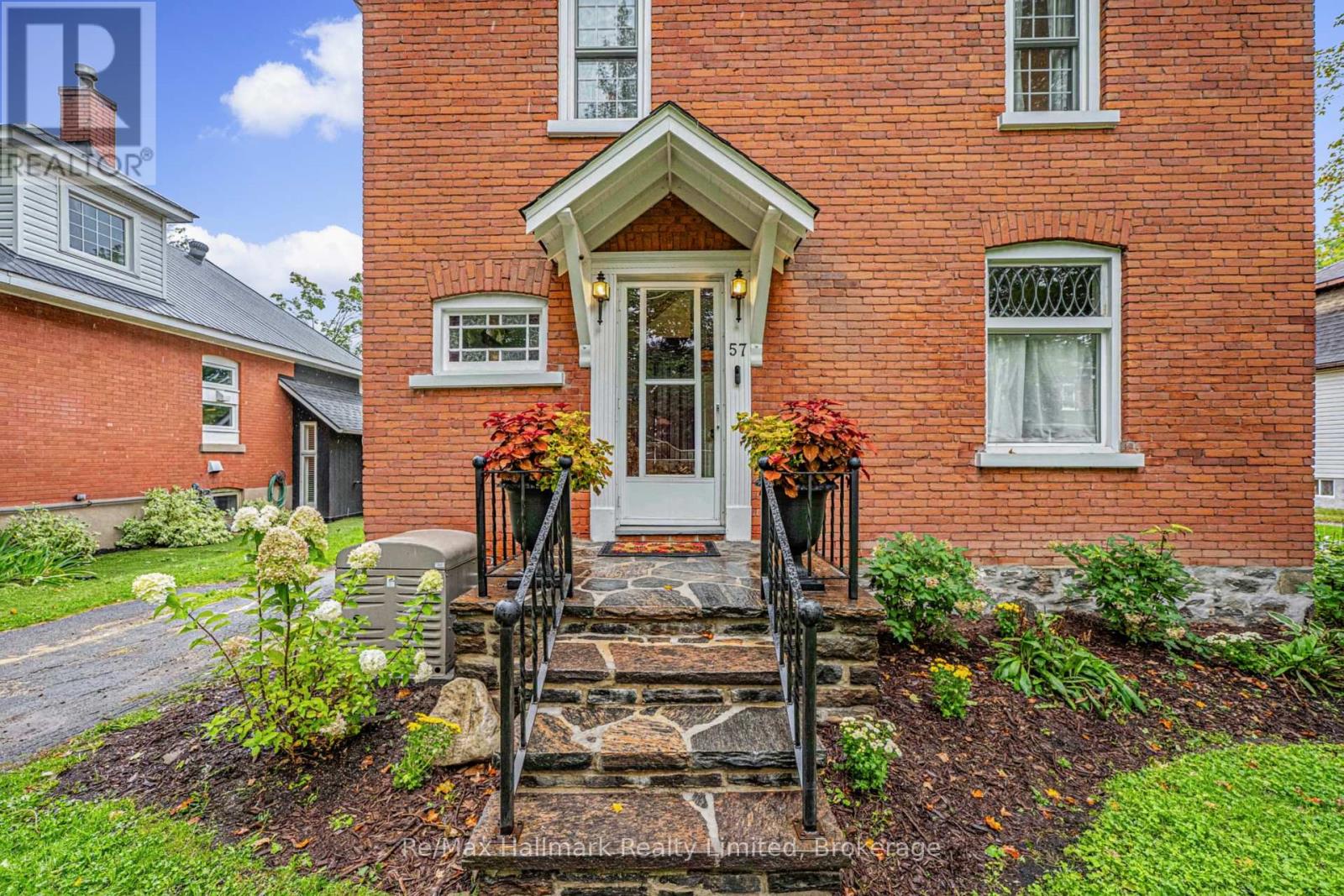 57 MCMURRAY STREET, Bracebridge — photo 9