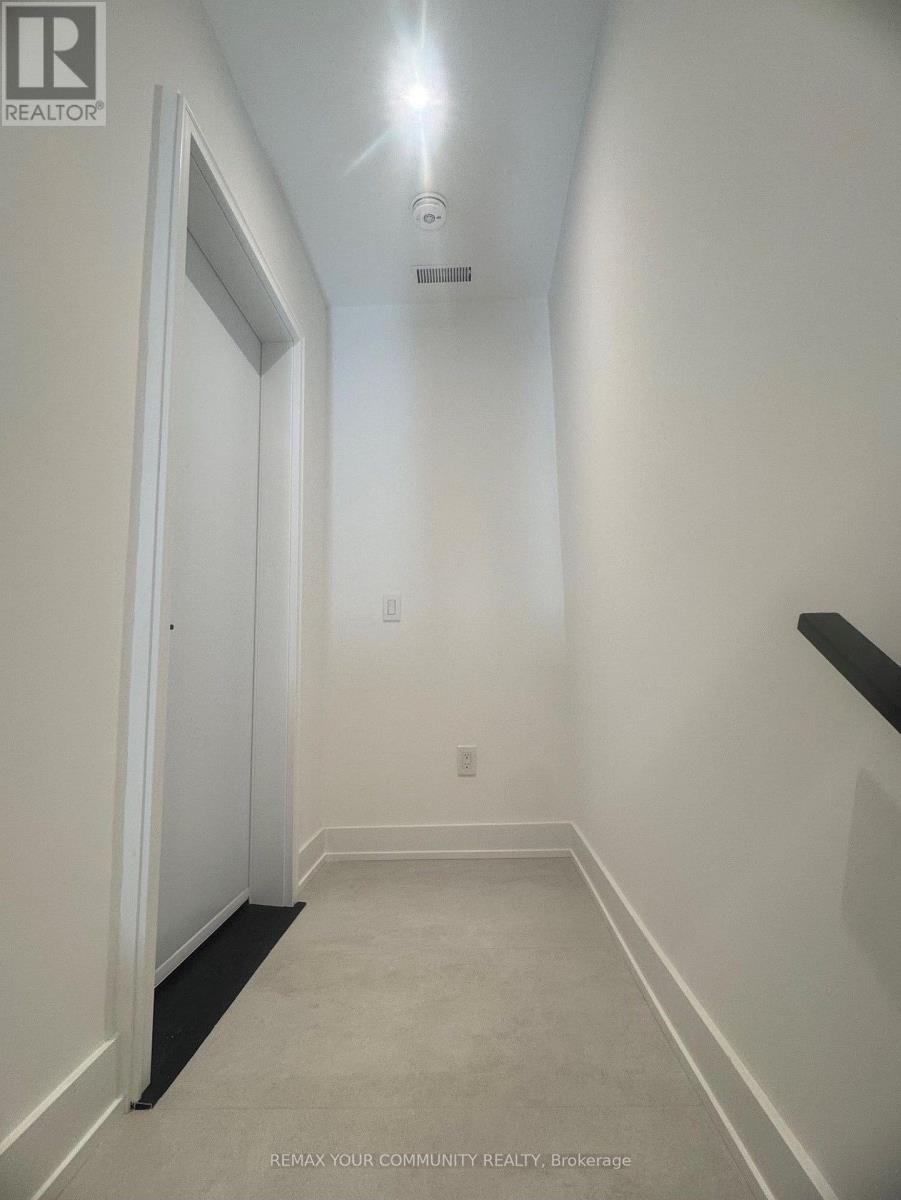 Photo of 222 Belgravia Avenue