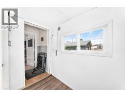 Kitchen - 212 5 Avenue, Strathmore, AB T1P1B7 Photo 7