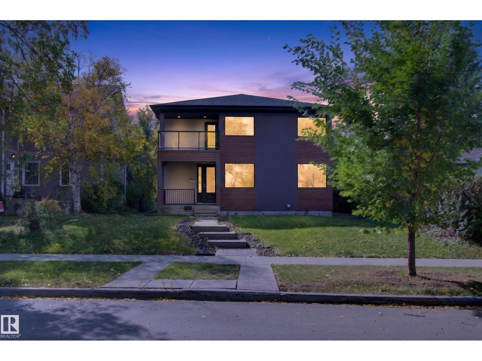 11167 62 AV NW, Edmonton, Alberta, T6H1N3