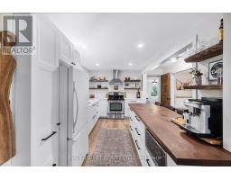 1905 George Johnston Road, Springwater, ON L9X1C4 Photo 11