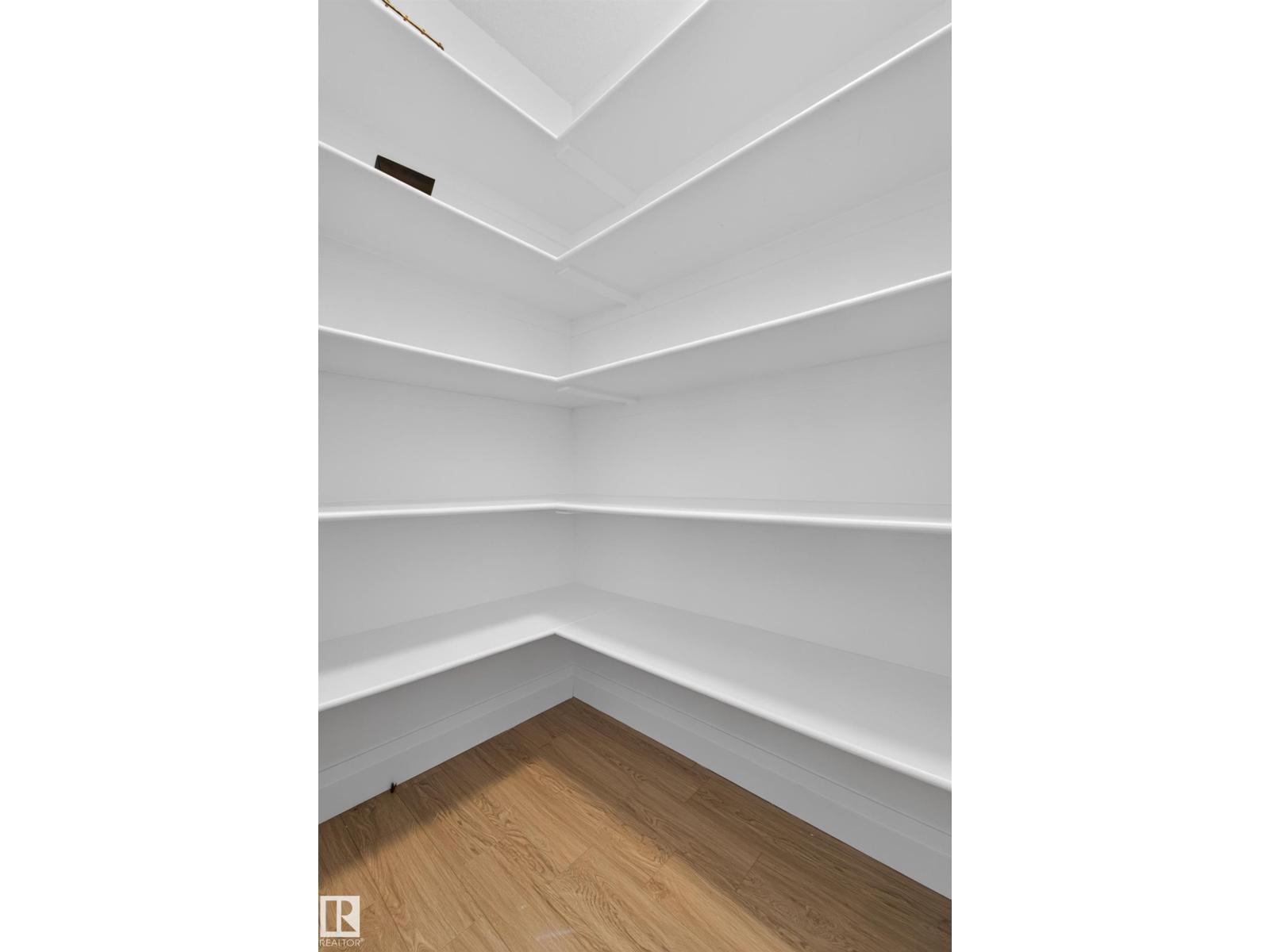 11167 62 AV NW - 28