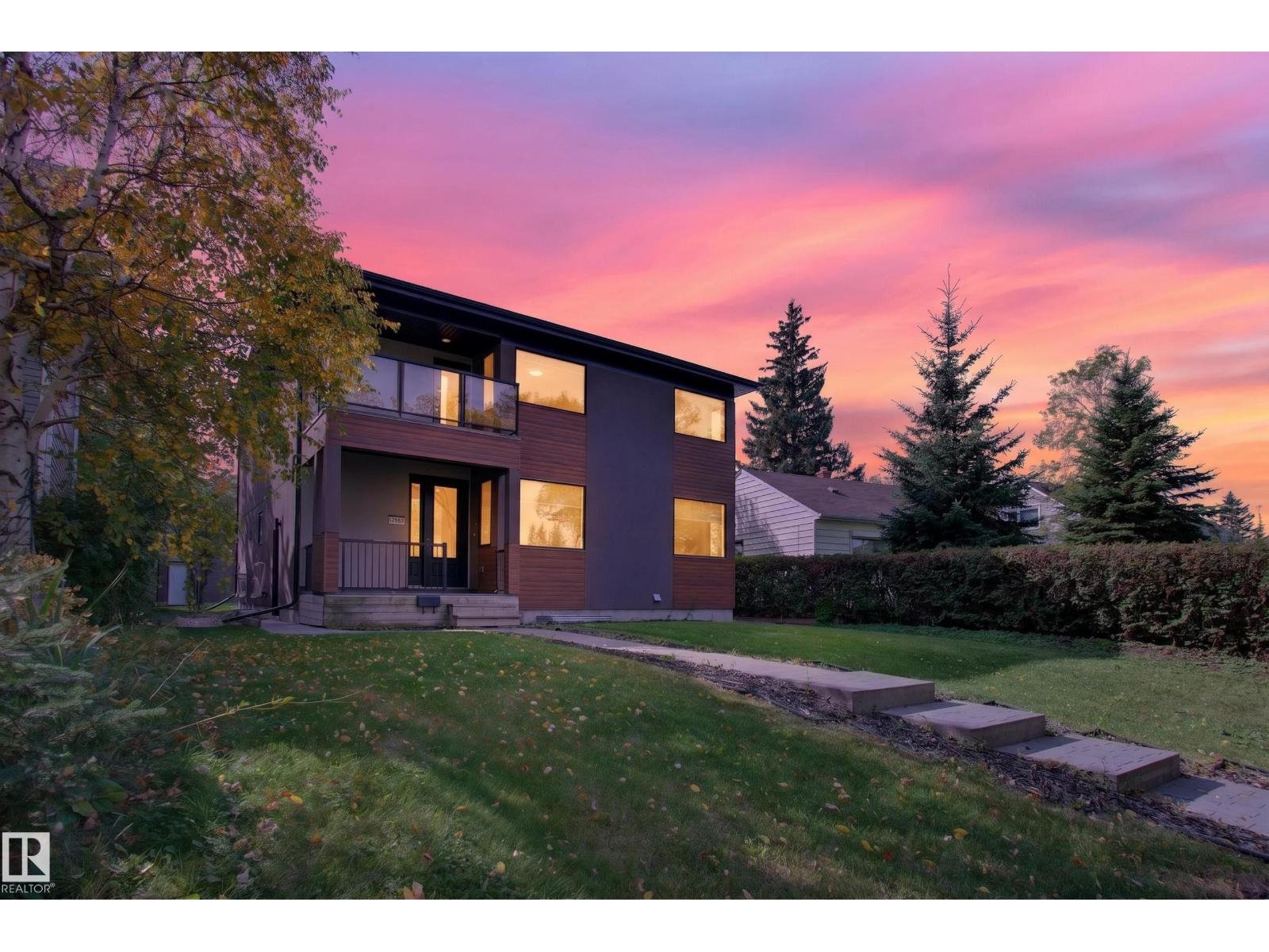 11167 62 AV NW - 2