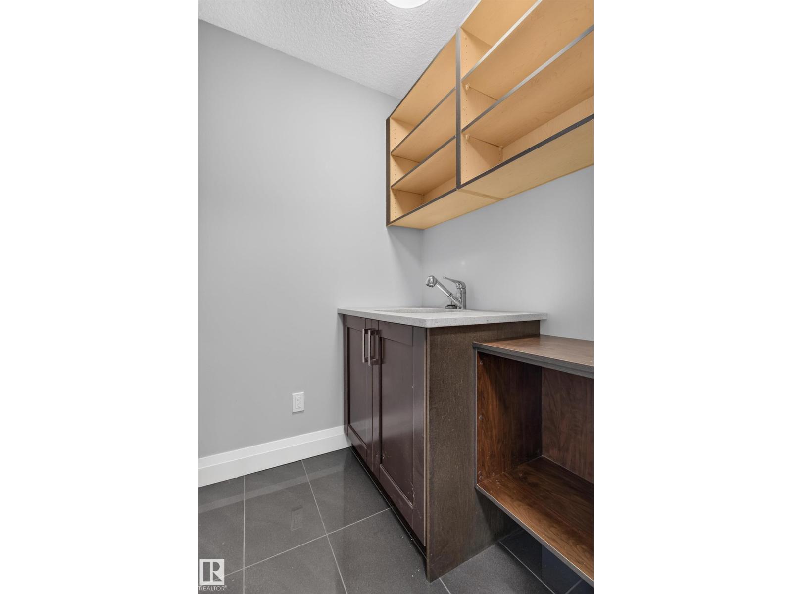 11167 62 AV NW - 41
