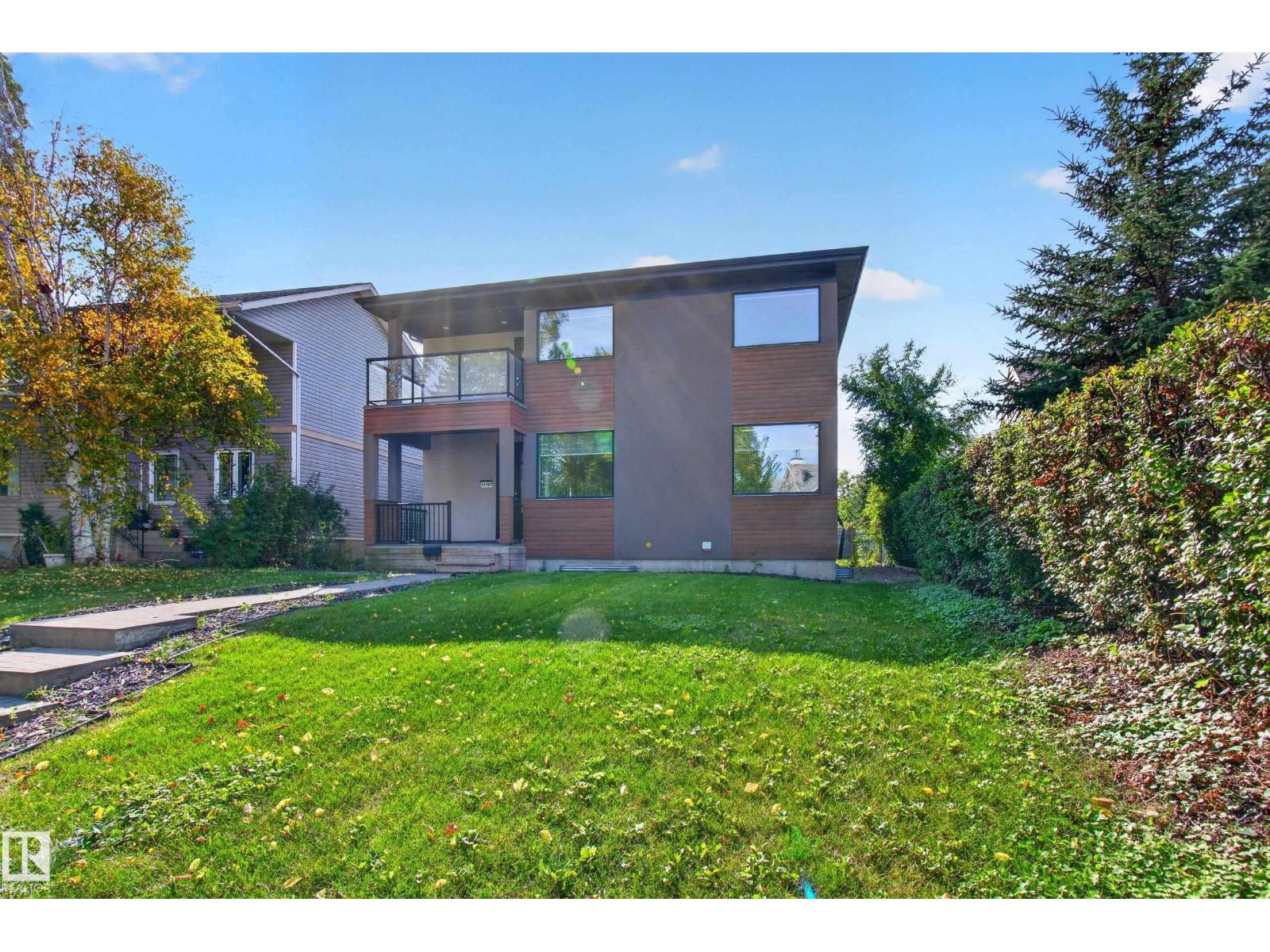 11167 62 AV NW - 9