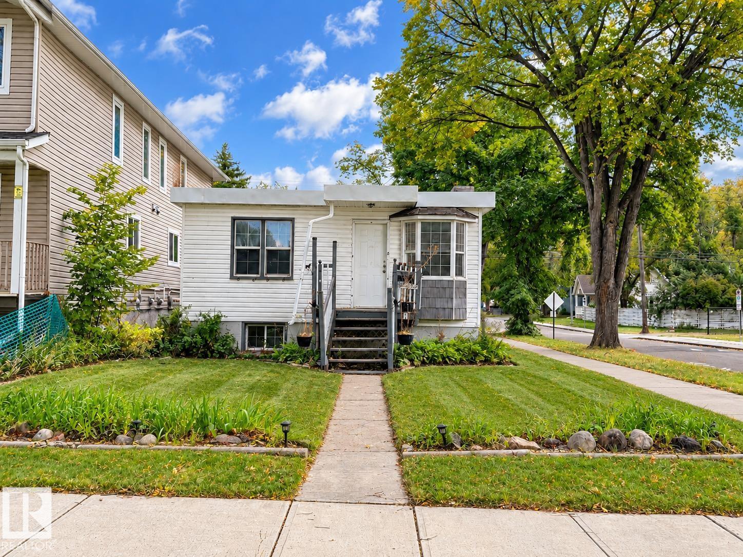 11901 63 ST NW - 2