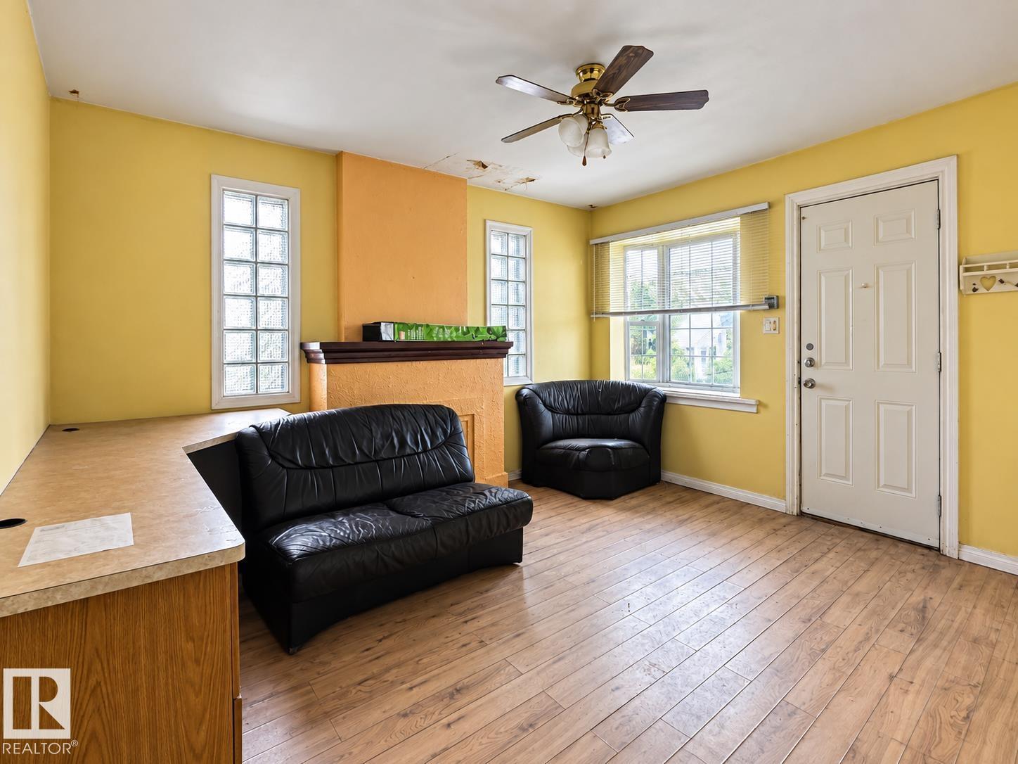 11901 63 ST NW - 3