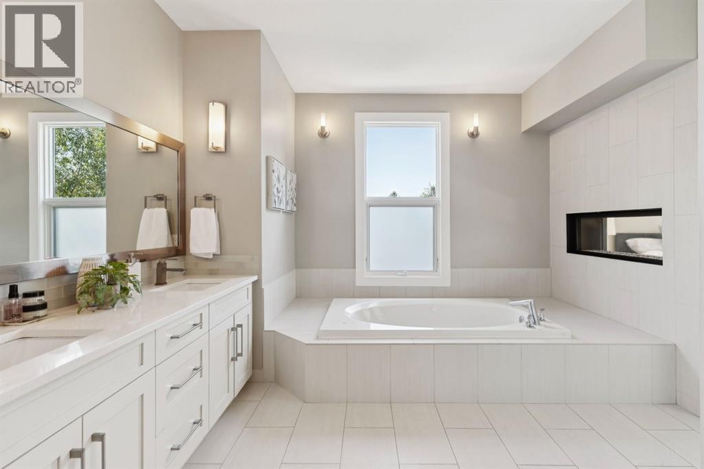 4929 21 Street SW - photo 34