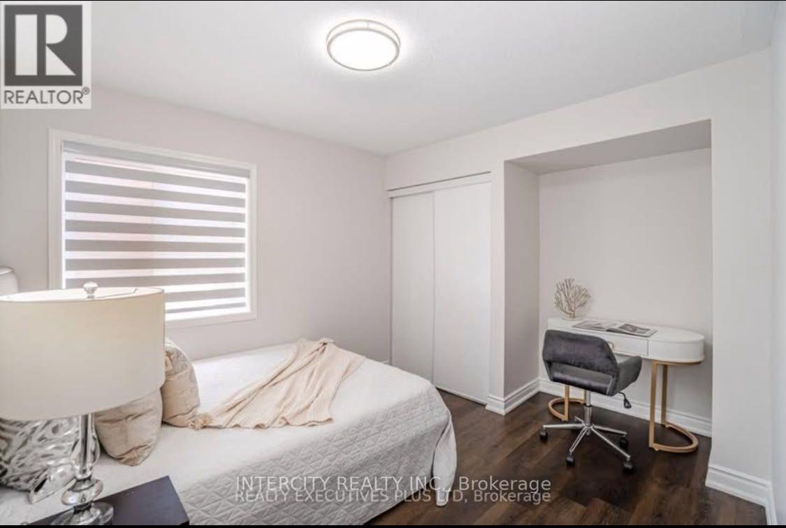 36 MINNA TRAIL, Brampton (Northwest Brampton) — photo 5