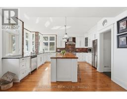54 Cumberland Drive, Mississauga, ON L5G3M8 Photo 17