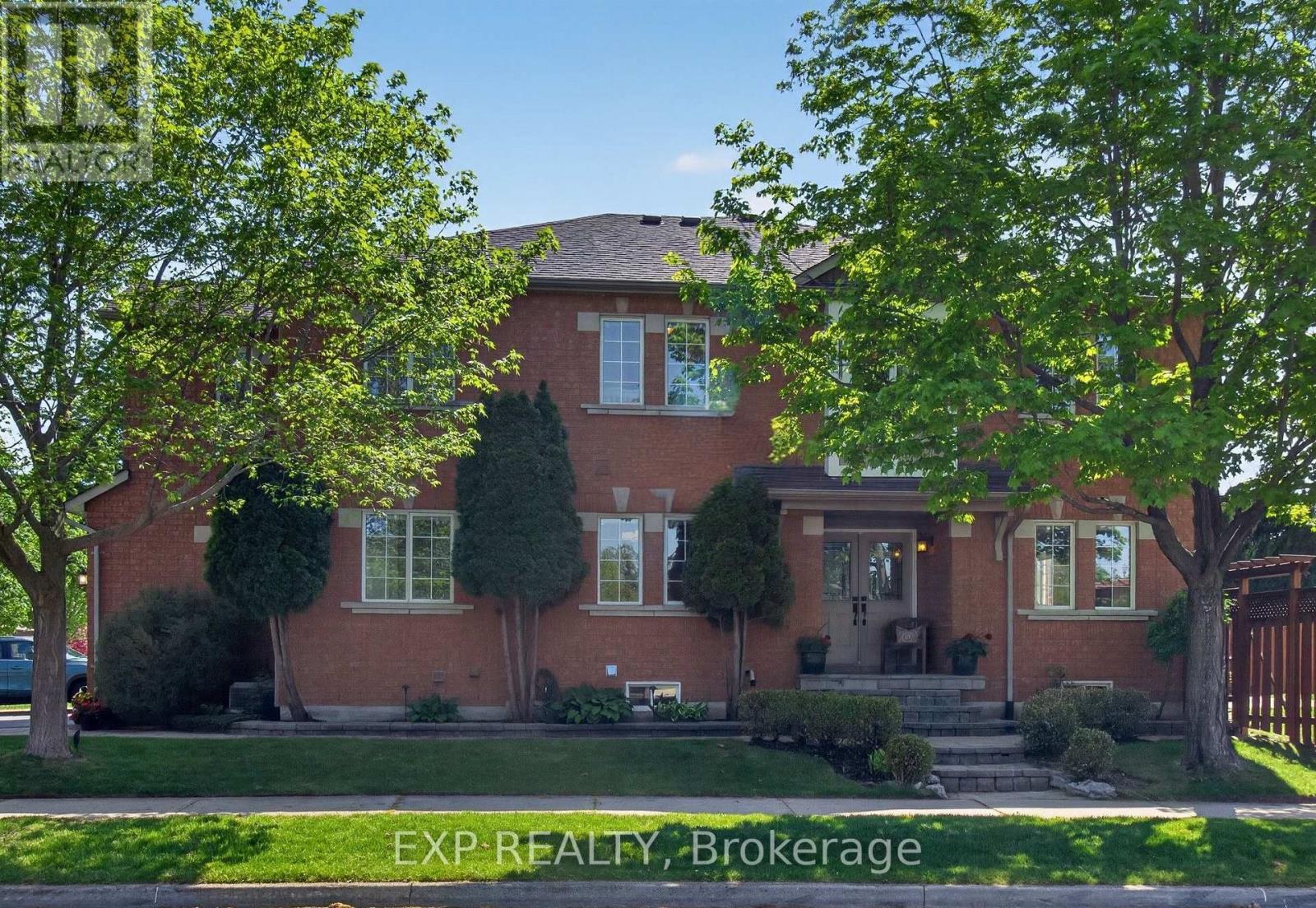 1347 BROOKSTAR DRIVE, Oakville (WT West Oak Trails)