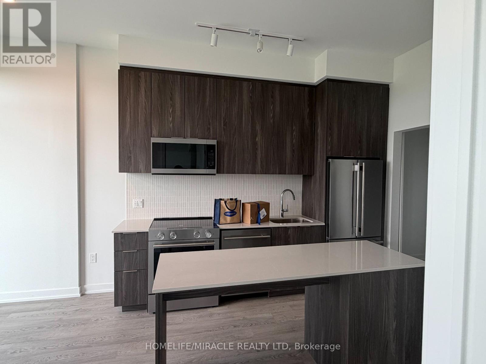 802 - 740 WHITLOCK AVENUE, Milton (CB Cobban) — photo 10