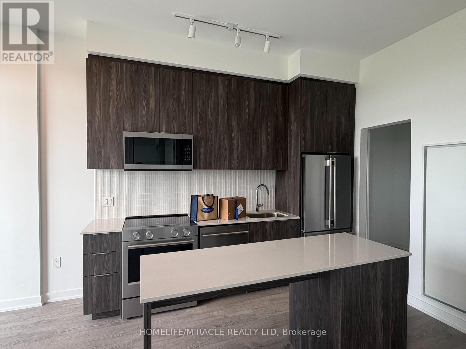 802 - 740 WHITLOCK AVENUE, Milton (CB Cobban) — photo 9