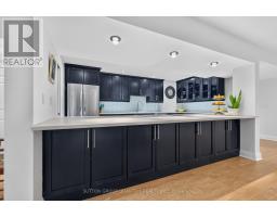 2233 Oneida Crescent, Mississauga, ON L5C1V7 Photo 20