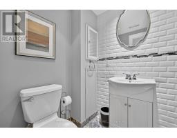 2233 Oneida Crescent, Mississauga, ON L5C1V7 Photo 24