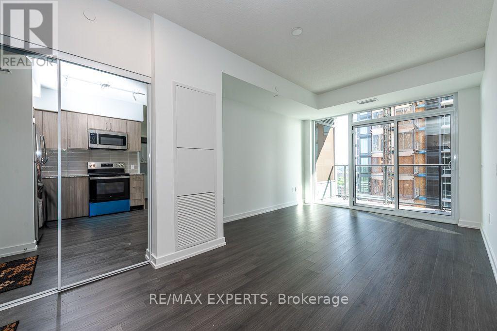 2222 - 4010 EGLINTON AVENUE W, Toronto (Humber Heights) — photo 6