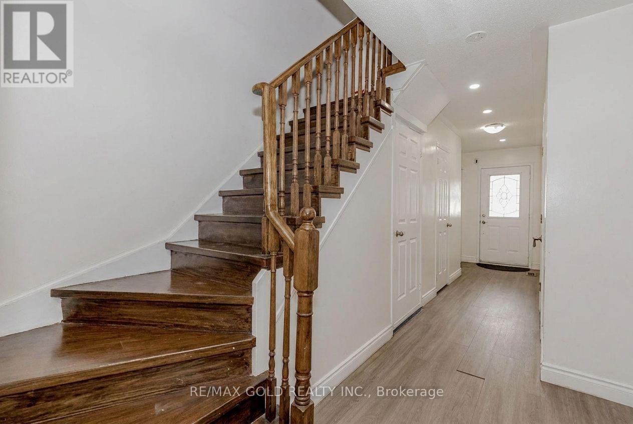 35 RIDGEFIELD COURT, Brampton (Vales of Castlemore) — photo 11