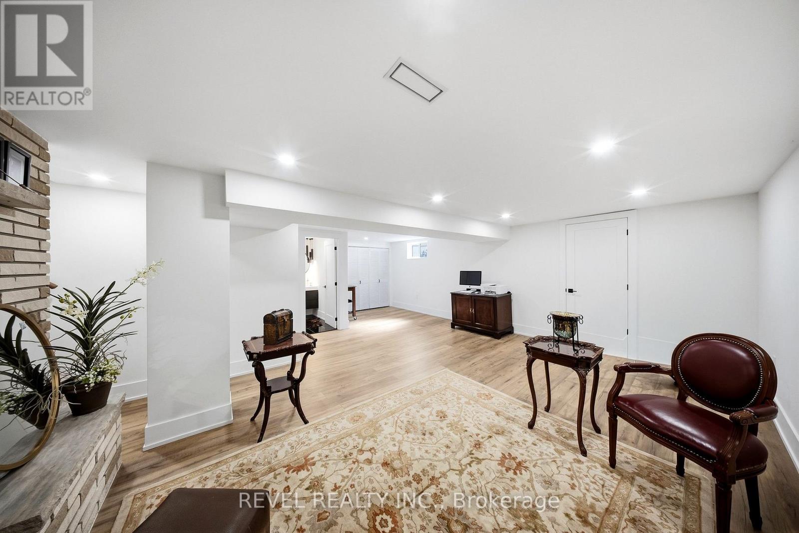 222 ALBERT STREET - 28