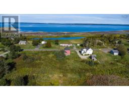 2008 Highway 1, Church Point, NS B0W1M0 Photo 38