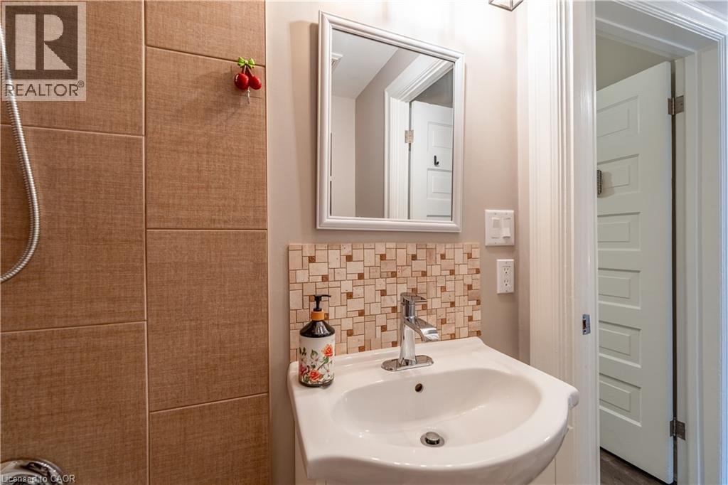 691 Wilson Street — photo 26