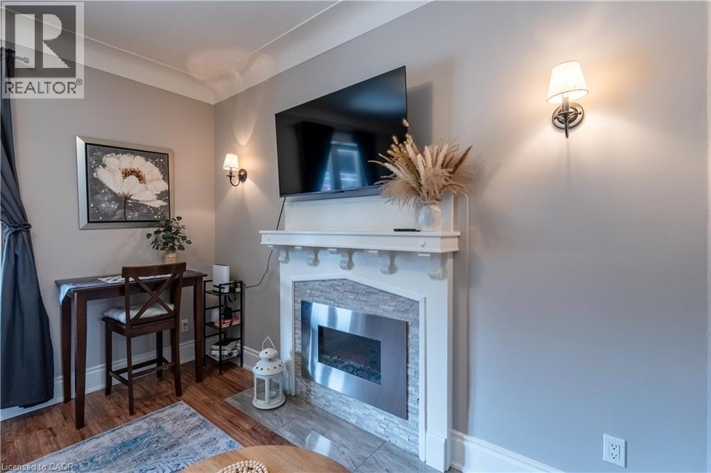 691 Wilson Street — photo 8