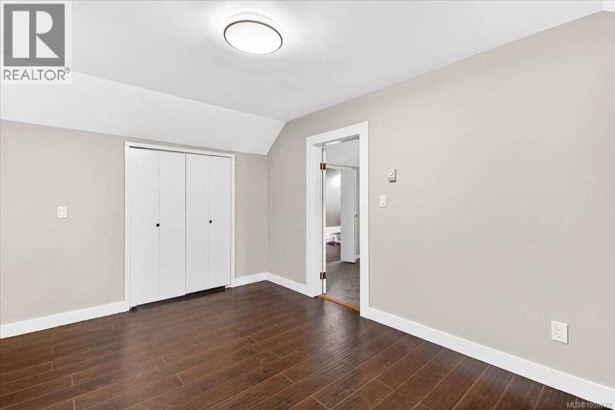 2893 11th Ave - 37