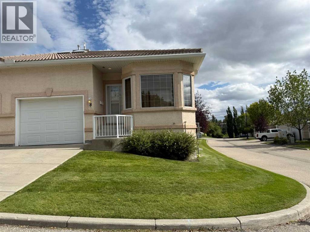 8 Scimitar Rise NW, Calgary