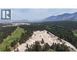 775 Copper Ridge Lane Unit# 3, Windermere, BC V0A1K3 Photo 11