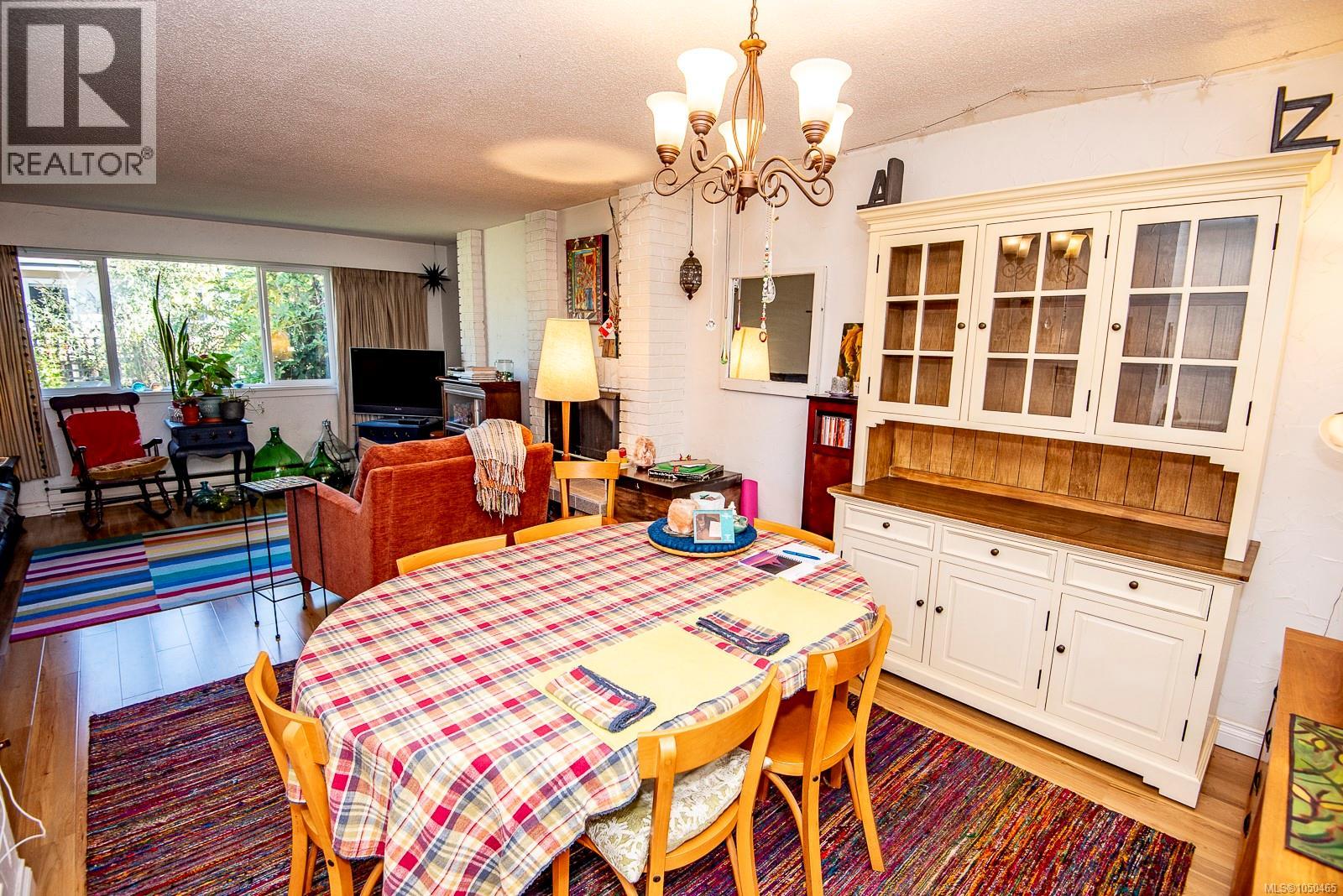 #13 3060 Harriet Rd - 10