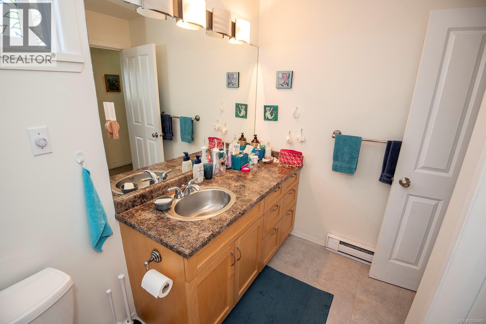 #13 3060 Harriet Rd - Image 22