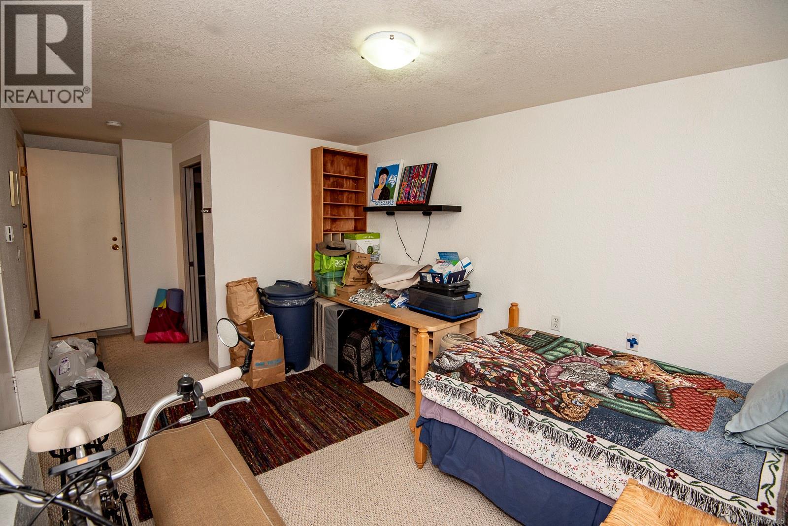 #13 3060 Harriet Rd - 24