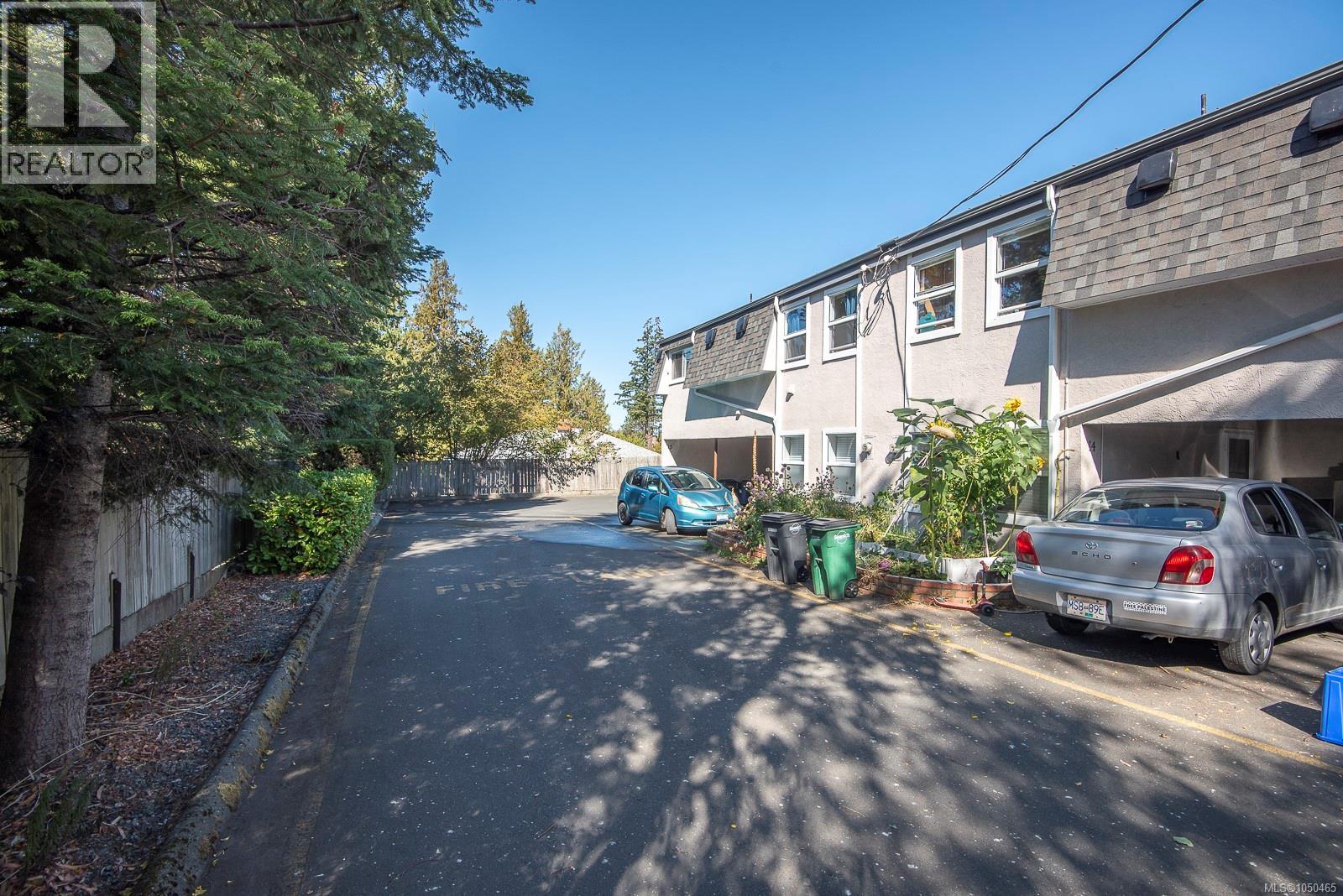 #13 3060 Harriet Rd - Image 37