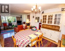Living room - 13 3060 Harriet Rd, Saanich, BC V9A1T5 Photo 10