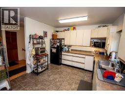 13 3060 Harriet Rd, Saanich, BC V9A1T5 Photo 12