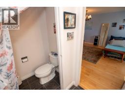 13 3060 Harriet Rd, Saanich, BC V9A1T5 Photo 18
