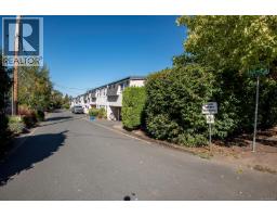 13 3060 Harriet Rd, Saanich, BC V9A1T5 Photo 38